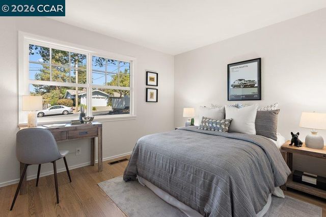 9 Dickenson Drive, Moraga, CA 94556