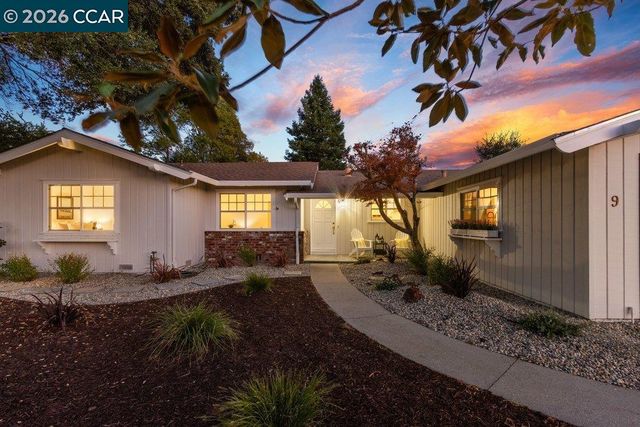 9 Dickenson Drive, Moraga, CA 94556