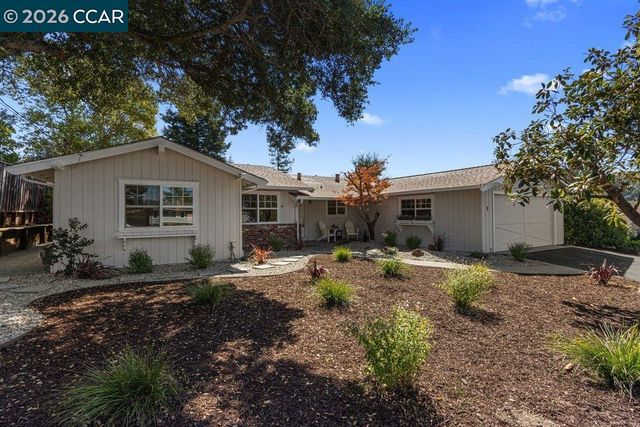 9 Dickenson Drive, Moraga, CA 94556