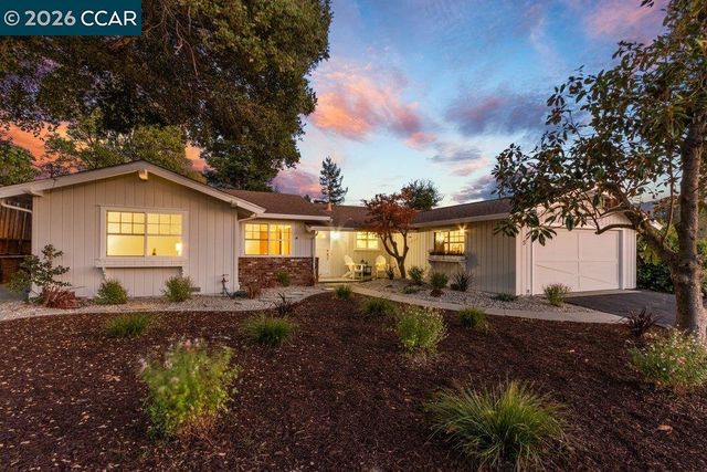 9 Dickenson Drive, Moraga, CA 94556