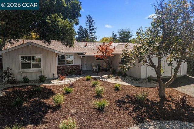 9 Dickenson Drive, Moraga, CA 94556
