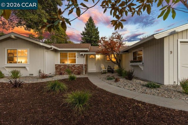 9 Dickenson Drive, Moraga, CA 94556