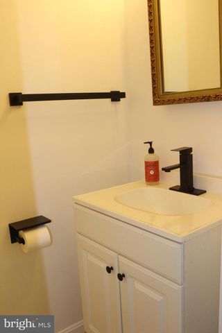 14357 SAINT GERMAIN DR, Centreville, VA 20121