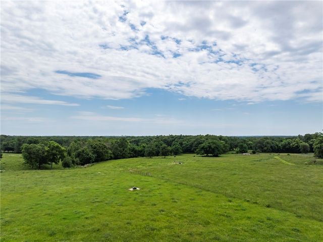 13434 43 Highway, Siloam Springs, AR 72761