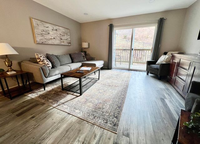 2963 Vineyards Parkway 28-3, Branson, MO 65616