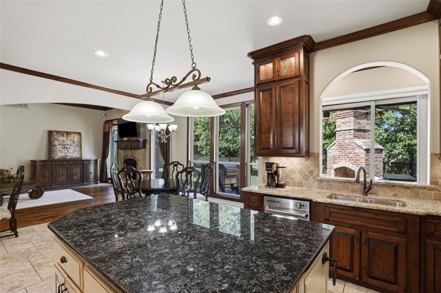 4301 Slate Bridge Road, Edmond, OK 73034