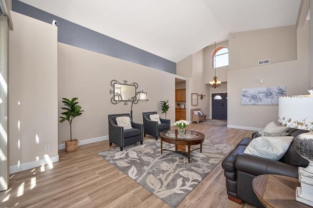 303 Provence Ln, Folsom, CA 95630