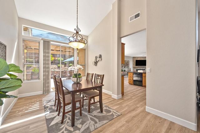 303 Provence Ln, Folsom, CA 95630