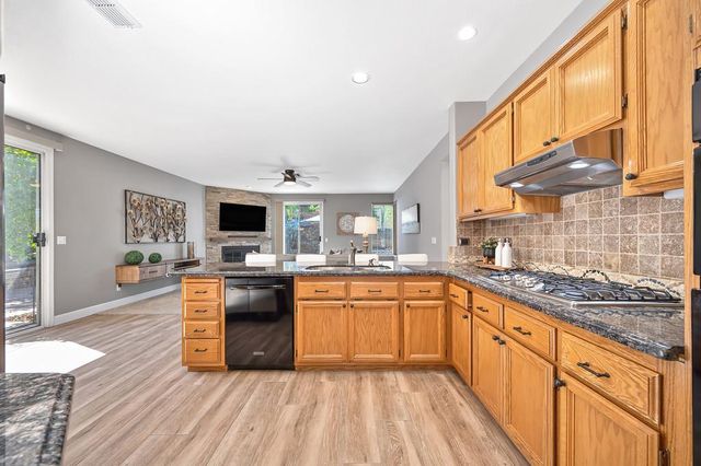 303 Provence Ln, Folsom, CA 95630