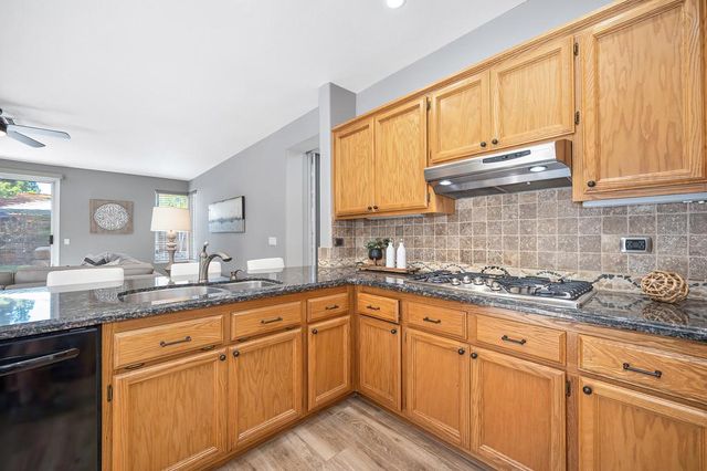303 Provence Ln, Folsom, CA 95630