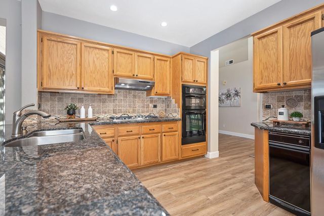 303 Provence Ln, Folsom, CA 95630