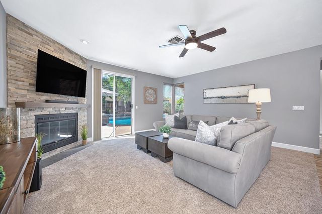 303 Provence Ln, Folsom, CA 95630