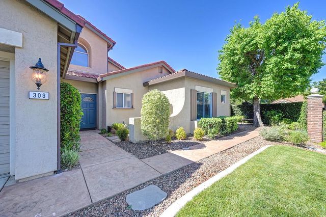303 Provence Ln, Folsom, CA 95630