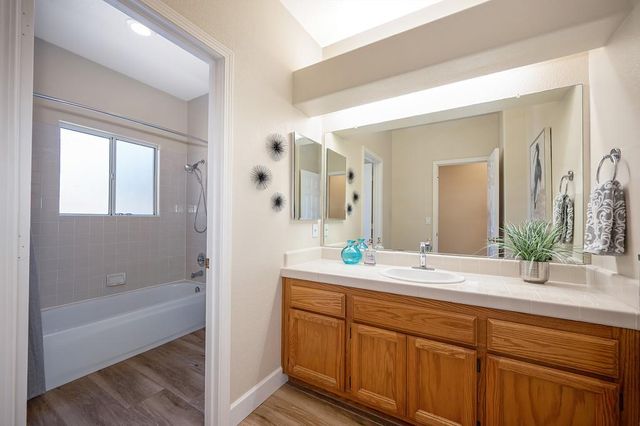 303 Provence Ln, Folsom, CA 95630
