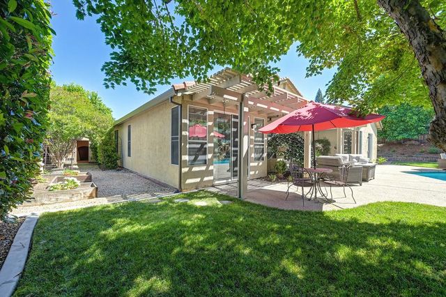 303 Provence Ln, Folsom, CA 95630