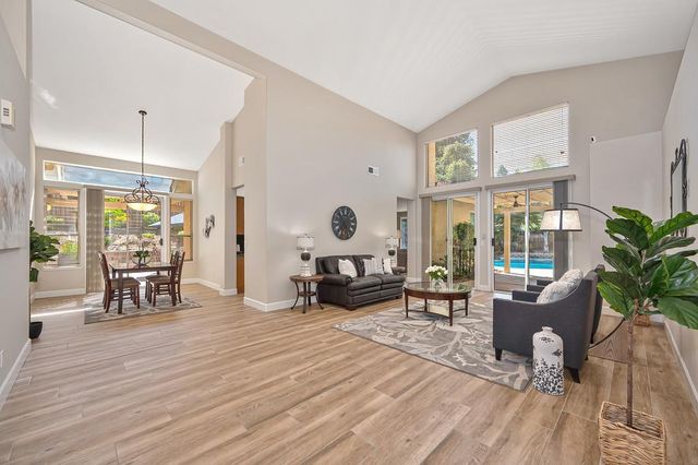 303 Provence Ln, Folsom, CA 95630