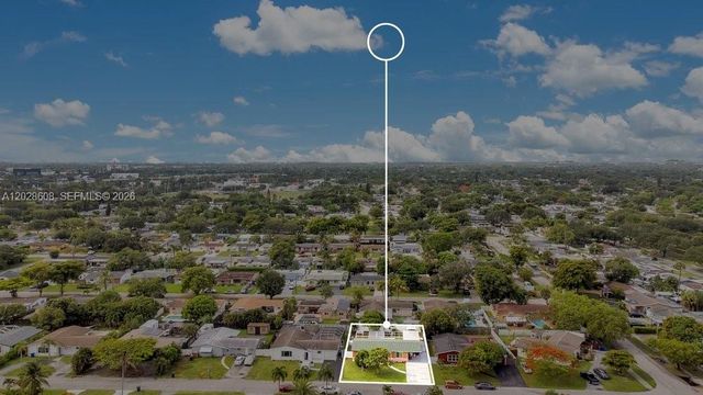 6570 Hayes St, Hollywood, FL 33024