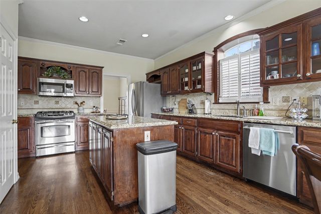 8511 S 100th Place E, Tulsa, OK 74133