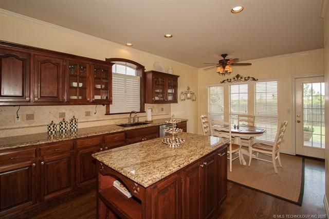 8511 S 100th Place E, Tulsa, OK 74133