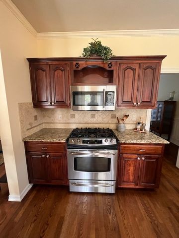 8511 S 100th Place E, Tulsa, OK 74133