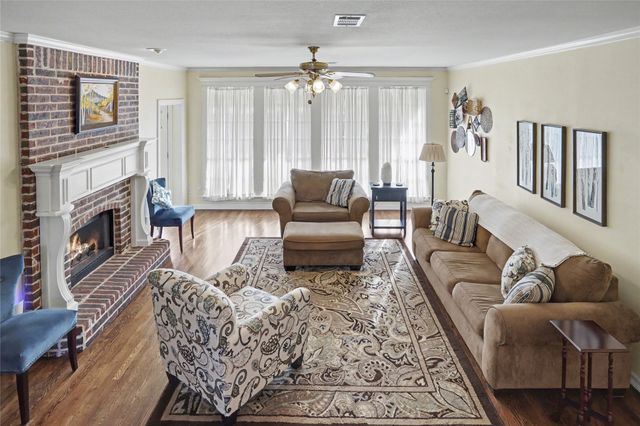 8511 S 100th Place E, Tulsa, OK 74133