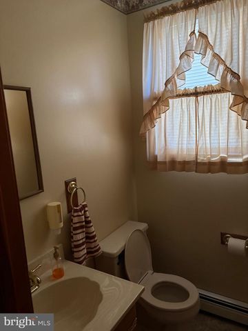 708 HOFFNAGLE ST, Philadelphia, PA 19111