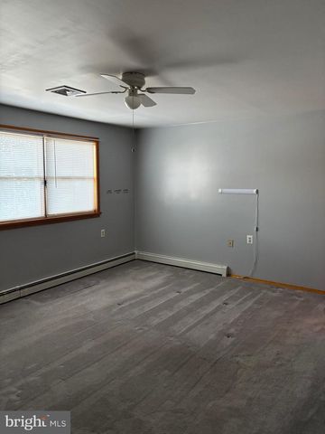 708 HOFFNAGLE ST, Philadelphia, PA 19111