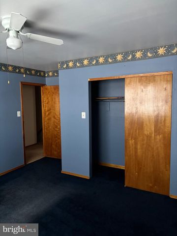 708 HOFFNAGLE ST, Philadelphia, PA 19111