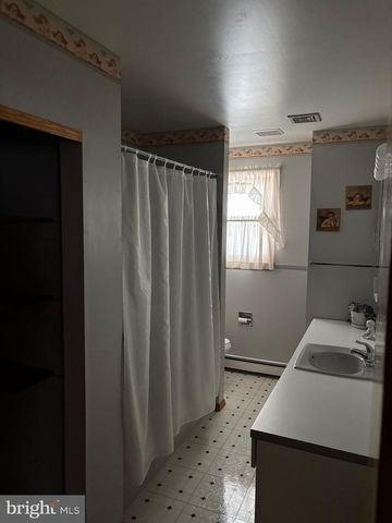 708 HOFFNAGLE ST, Philadelphia, PA 19111