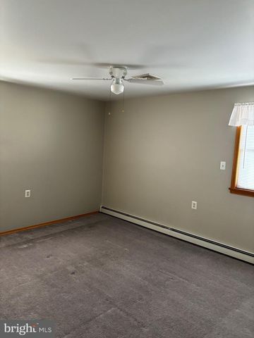 708 HOFFNAGLE ST, Philadelphia, PA 19111