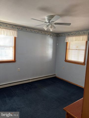 708 HOFFNAGLE ST, Philadelphia, PA 19111