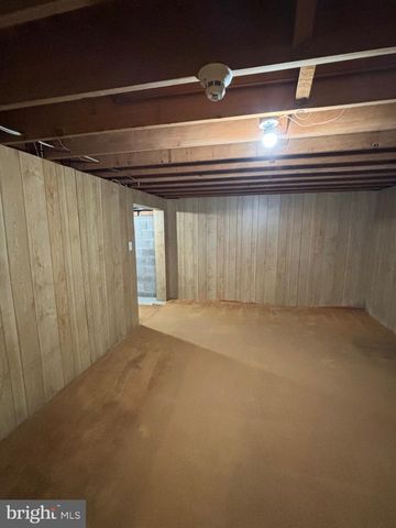 708 HOFFNAGLE ST, Philadelphia, PA 19111