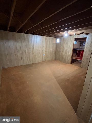 708 HOFFNAGLE ST, Philadelphia, PA 19111