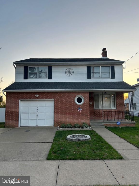 708 HOFFNAGLE ST, Philadelphia, PA 19111