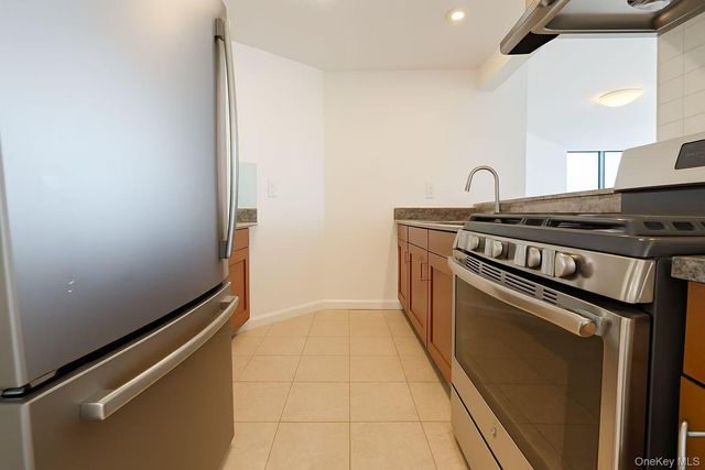 6070 Woodhaven Boulevard 4E, Elmhurst, NY 11373