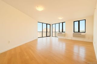 6070 Woodhaven Boulevard 4E, Elmhurst, NY 11373