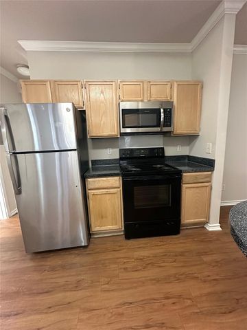 6804 N Capital Of Texas Highway 212, Austin, TX 78731