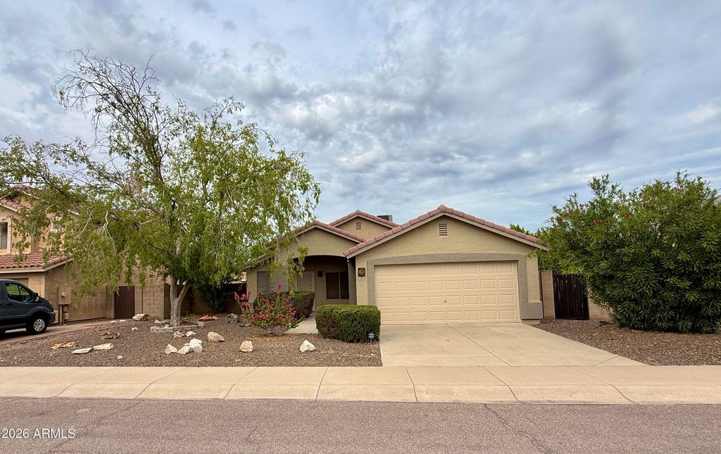 3606 W MISTY WILLOW Lane, Glendale, AZ 85310 — exterior