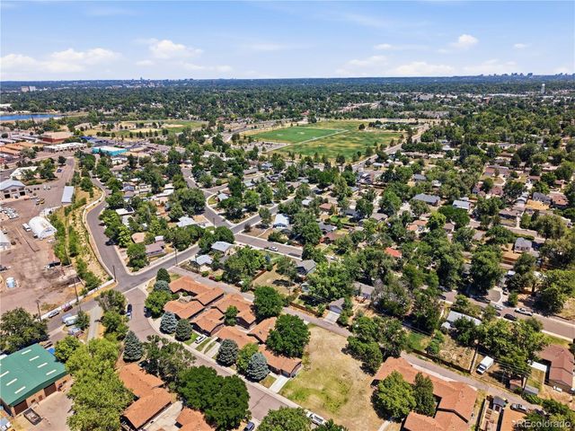 5325 S Crocker Street, Littleton, CO 80120