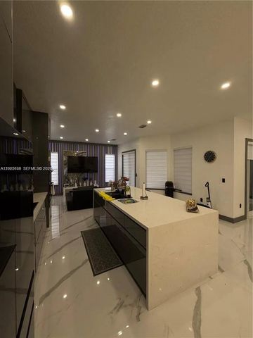 1860 SE 18th Terr, Homestead, FL 33035