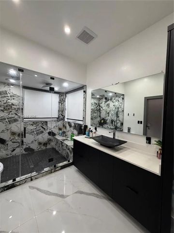 1860 SE 18th Terr, Homestead, FL 33035