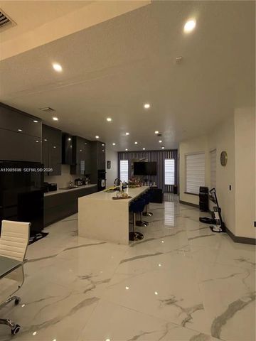 1860 SE 18th Terr, Homestead, FL 33035