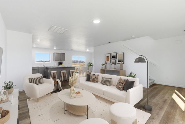 239 S Chesterfield Avenue, Rogersville, MO 65742