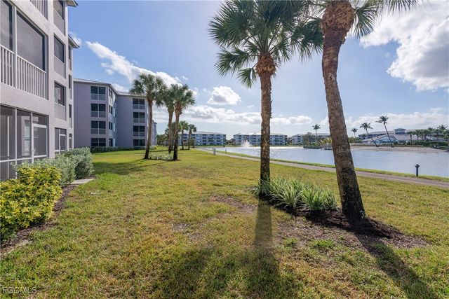 16635 Lake Circle DR 613, Fort Myers, FL 33908