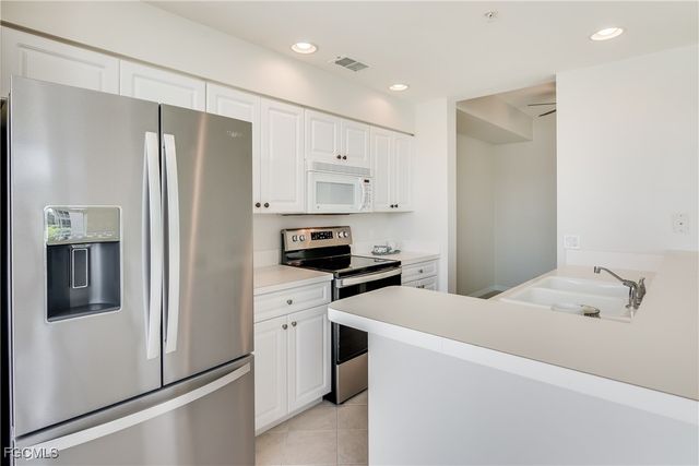 16635 Lake Circle DR 613, Fort Myers, FL 33908