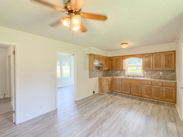 211 Hayes St, Hartsville, TN 37074