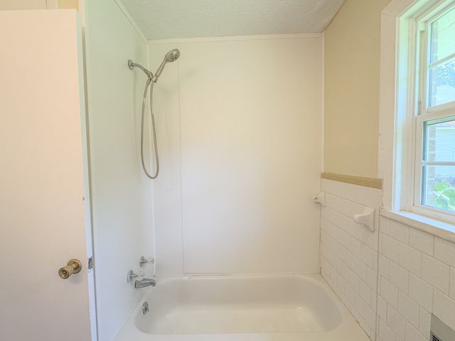 211 Hayes St, Hartsville, TN 37074