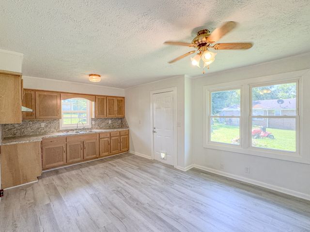 211 Hayes St, Hartsville, TN 37074