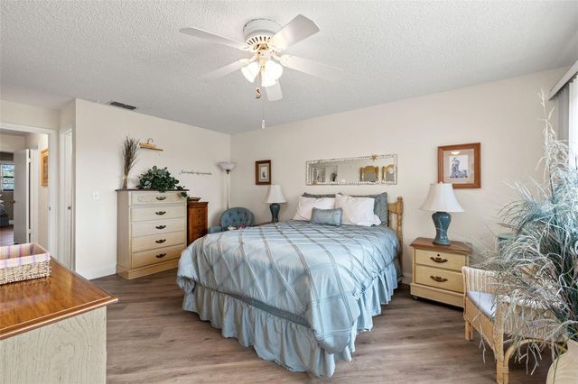 6070 80TH STREET N 410, St Petersburg, FL 33709