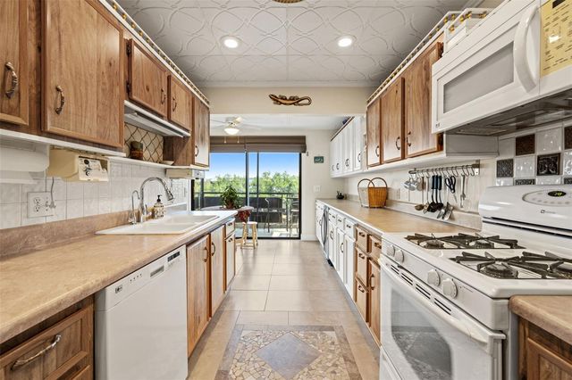 6070 80TH STREET N 410, St Petersburg, FL 33709